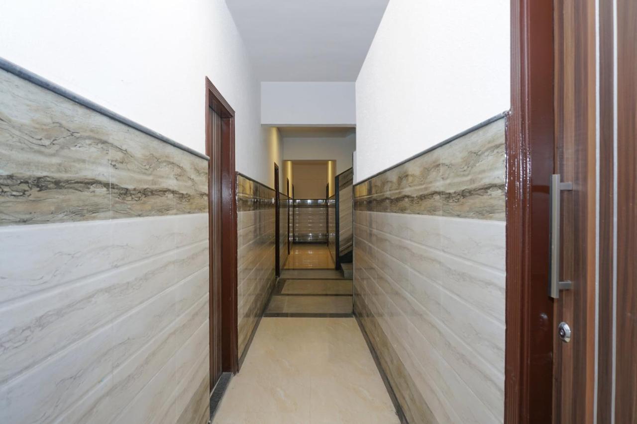Oyo Flagship 74392 Hotel Mahesh Residency Hyderabad Eksteriør billede