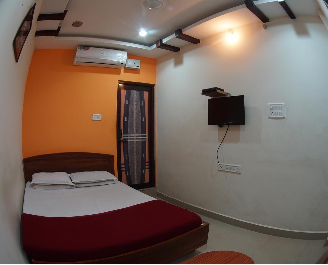 Oyo Flagship 74392 Hotel Mahesh Residency Hyderabad Eksteriør billede